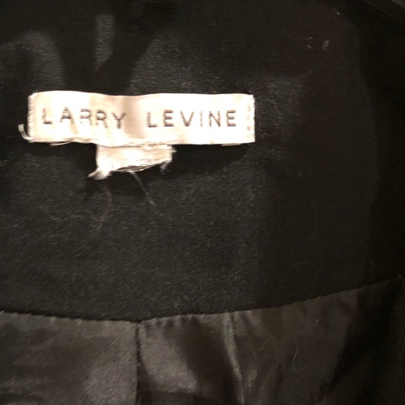 Larry Levine Black blazer with 2 buttons - Picture 4 of 5